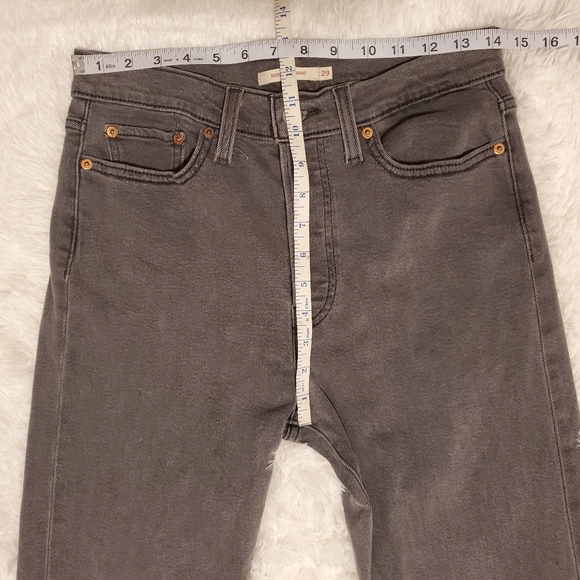 Levi's Premium Wedgie Straight Jeans Size 29, US 8 - Picture 15 of 16